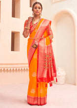 Laden Sie das Bild in den Galerie-Viewer, Tangerine Orange Woven Banarasi Patola Silk Saree