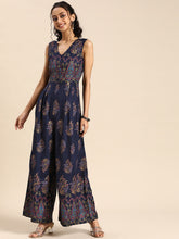 Load image into Gallery viewer, V neck pleated jumpsuit
