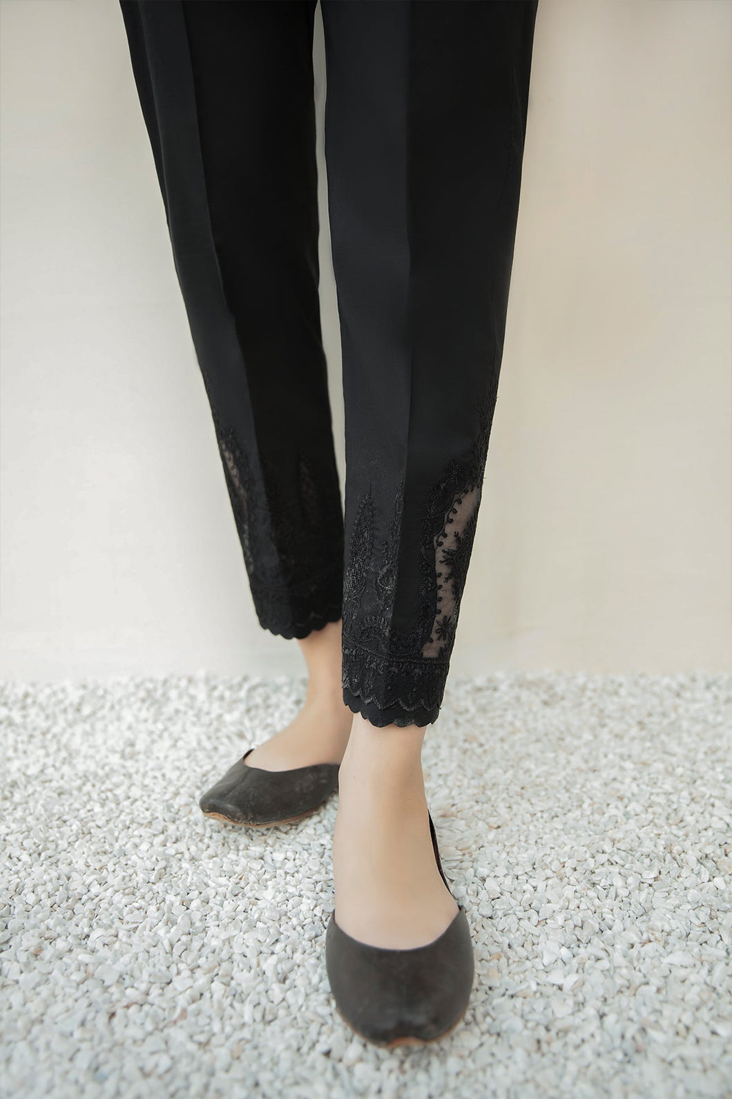 EMBROIDERED COTTON TROUSER 205