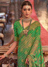 Cargar imagen en el visor de la galería, Sea Green Leheriya Printed Georgette Saree with Gota Patti work