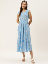 Load image into Gallery viewer, Box pleat dress with side pockets