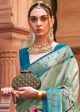 Cargar imagen en el visor de la galería, Shades Of Blue Paithani Silk Saree