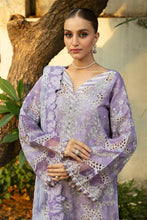 Laden Sie das Bild in den Galerie-Viewer, EMBROIDERED  LAWN UF-381
