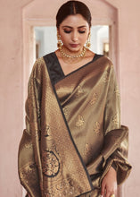 Laden Sie das Bild in den Galerie-Viewer, Cedar Brown Handloom Weave Kanjivaram Silk Saree with Swaroski work