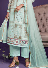 Carica l&#39;immagine nel visualizzatore Galleria,Sky Blue Georgette Salwar Suit with Thread, Zari &amp; Sequence work