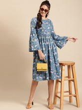 Load image into Gallery viewer, Foral Print Midi Dress with bell sleeve