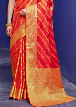 Laden Sie das Bild in den Galerie-Viewer, Ferrari Red Woven Patola Silk Saree