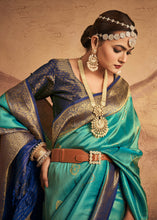 Cargar imagen en el visor de la galería, Shades Of Green Zari Woven Silk Saree