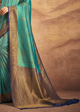 Cargar imagen en el visor de la galería, Shades Of Green Zari Woven Silk Saree