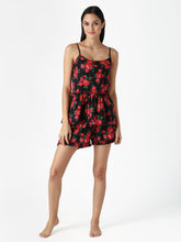 Cargar imagen en el visor de la galería, Frill Speghetti and Shorts Set