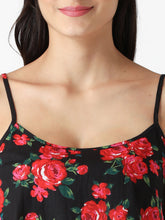 Cargar imagen en el visor de la galería, Frill Speghetti and Shorts Set