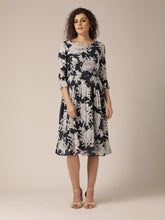 Load image into Gallery viewer, Deep back pleated Midi Dress
