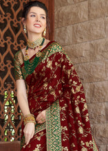 Cargar imagen en el visor de la galería, Barn Red Zari Woven Banarasi Silk Saree with Brocade Blouse