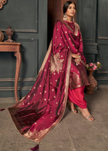 Load image into Gallery viewer, Ruby Pink Designer Viscose Salwar Suit having Zari work