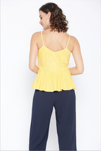 Cargar imagen en el visor de la galería, Front knot peplum top with printed checks