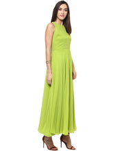 Cargar imagen en el visor de la galería, Green coloured Solid Maxi Dress