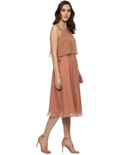 Load image into Gallery viewer, Flare yoke midid dress