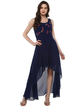 Cargar imagen en el visor de la galería, High Low Maxi Dress with printed yoke
