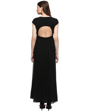 Laden Sie das Bild in den Galerie-Viewer, Block Printed yoke Maxi Dress with Cut out back