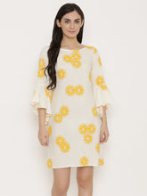 Carica l'immagine nel visualizzatore Galleria,Bell Sleeve Block printed Dress