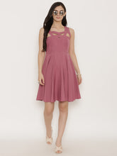Cargar imagen en el visor de la galería, Cutout neck skater dress