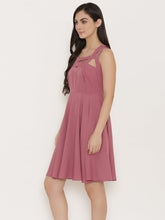 Cargar imagen en el visor de la galería, Cutout neck skater dress