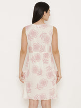 Load image into Gallery viewer, Printed dress with slouchy side pockets