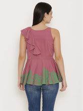 Cargar imagen en el visor de la galería, Peplum top with asymmetric ruffle and printed hem