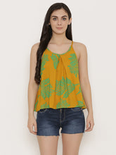 Load image into Gallery viewer, Front box pleat cropped top