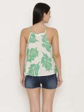 Load image into Gallery viewer, Front box pleat cropped top