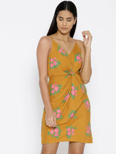 Load image into Gallery viewer, Front twist strap printed dress