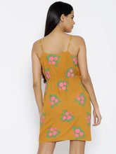 Load image into Gallery viewer, Front twist strap printed dress
