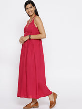 Load image into Gallery viewer, Long maxi dress with halter tie up