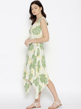 Load image into Gallery viewer, Hankerchief hem printed dress