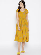 Load image into Gallery viewer, Midi pleated dress with lavender print