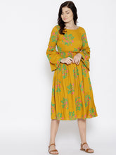 Carica l'immagine nel visualizzatore Galleria,Foral Print Midi Dress with bell sleeve