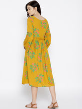 Carica l'immagine nel visualizzatore Galleria,Foral Print Midi Dress with bell sleeve