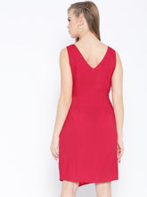 Load image into Gallery viewer, Slim Fit Dress with four buttons