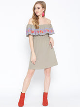 Load image into Gallery viewer, Off shoulder mini dress with print on the frill