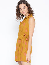 Load image into Gallery viewer, Overlap collar short jumpsuit with bee print