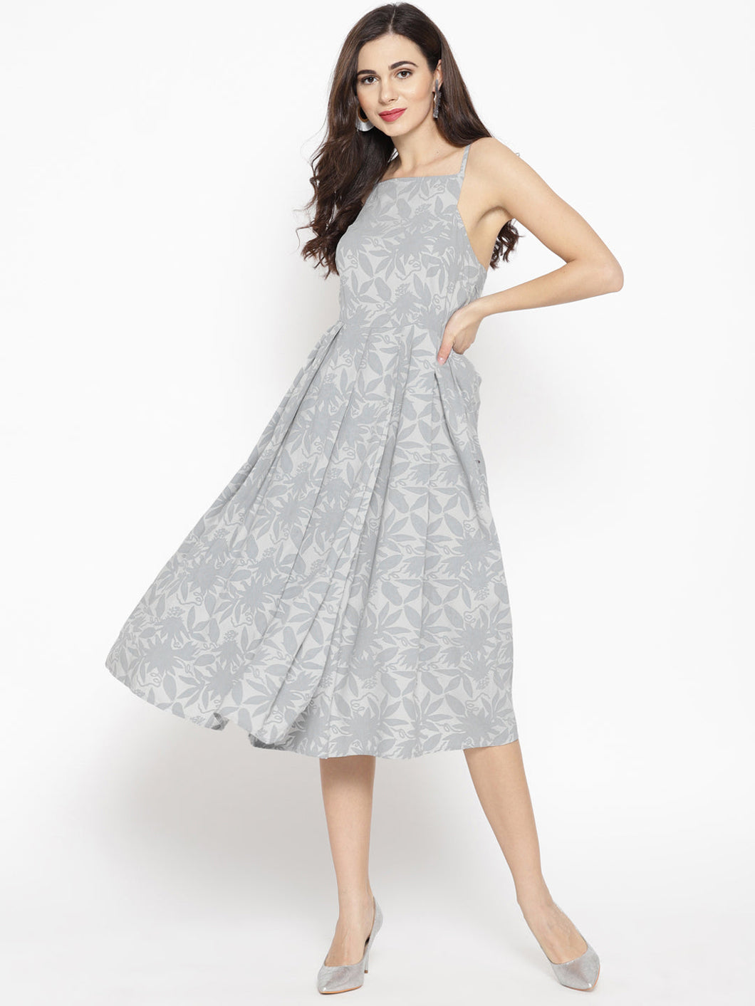 Square neck pleated midi dress