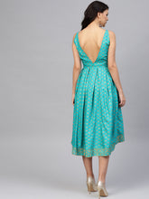 Load image into Gallery viewer, Deep back box pleated Midi Printed Dress