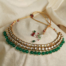 Load image into Gallery viewer, White &amp; Green Kundan Necklace Set