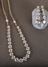 Load image into Gallery viewer, Daisy White Kundan Necklace Set