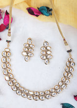 Load image into Gallery viewer, Shades Of White Kundan Necklace Set