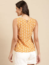 Load image into Gallery viewer, Printed Front Pleated top