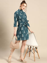 Load image into Gallery viewer, Front tie up shirt dress
