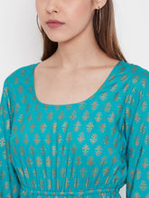 Cargar imagen en el visor de la galería, Overlap side cowl dress