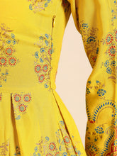 Load image into Gallery viewer, Box Pleated flare kurta with palazzo