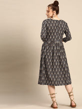 Load image into Gallery viewer, front tucks with flare midi dress